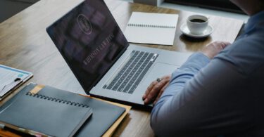 Business and Finance Jobs in Canada